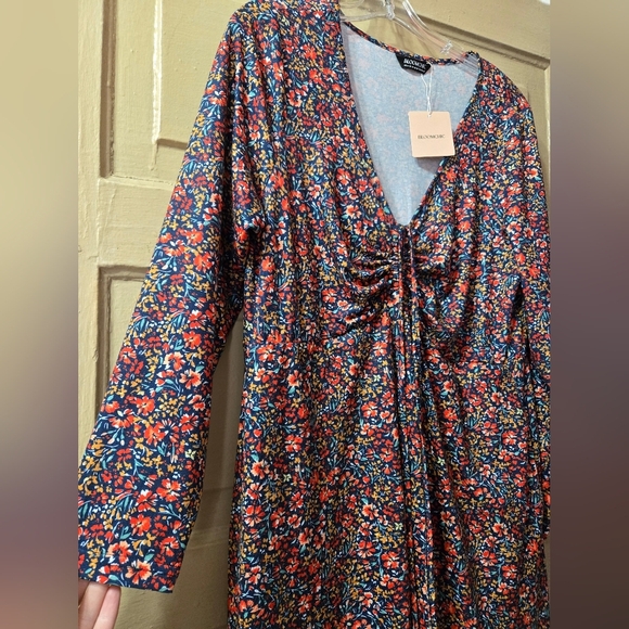 Bloomchic Ditsy Floral Drawstring Bust Midi Dress W/Pockets NWT - Picture 3 of 6